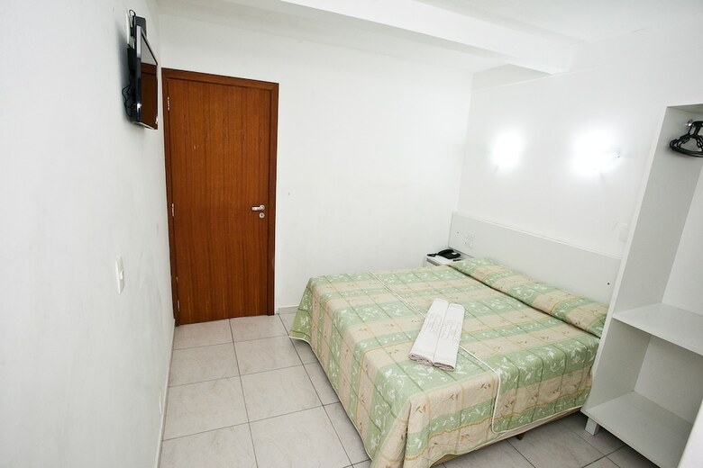 Tropicanas Apart Hotel