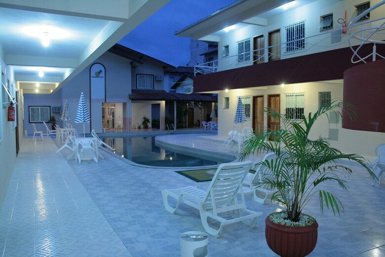 Tropicanas Apart Hotel