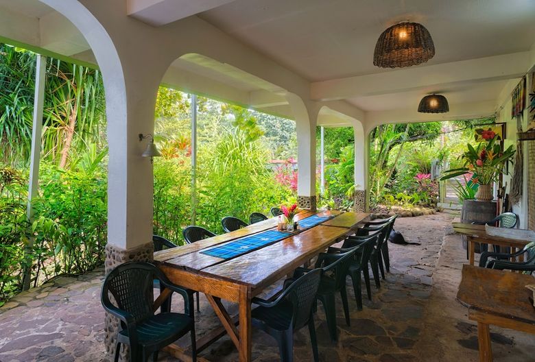 Hotel Hibiscus Valley Inn