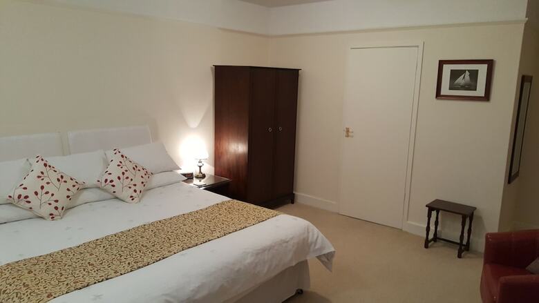 Swiss Cottage Bed And Breakfast