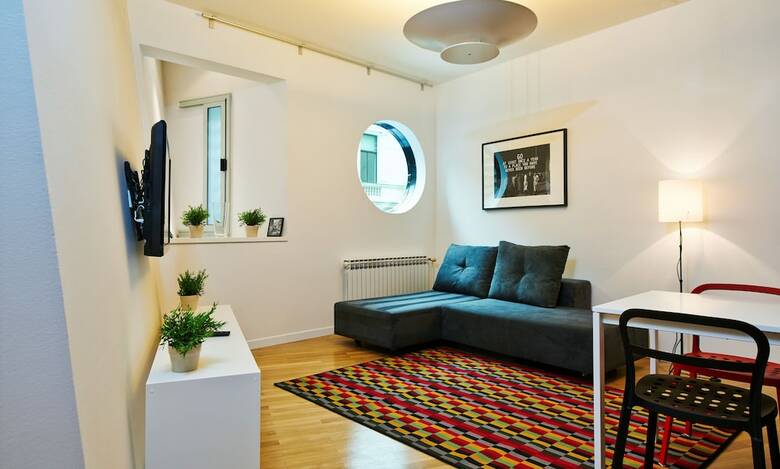 Hotel Central Downtown Apartments By Irundo