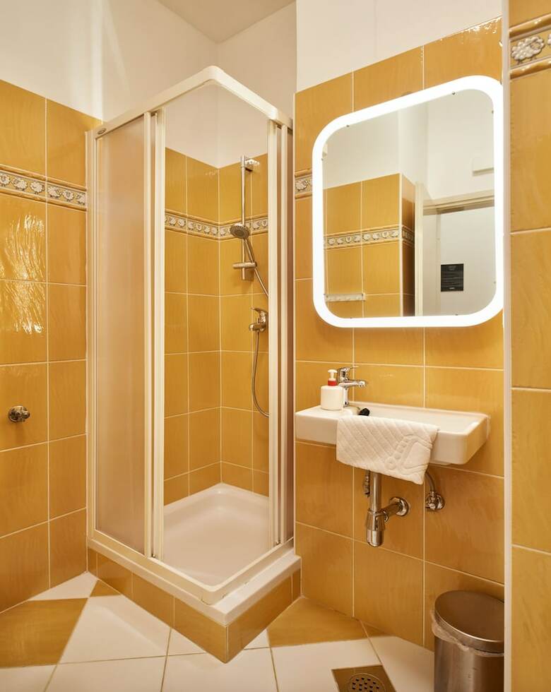 Hotel Central Downtown Apartments By Irundo