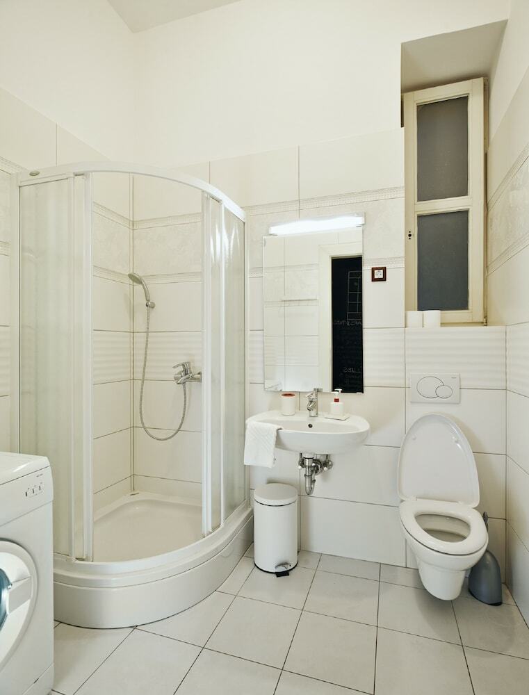 Hotel Central Downtown Apartments By Irundo
