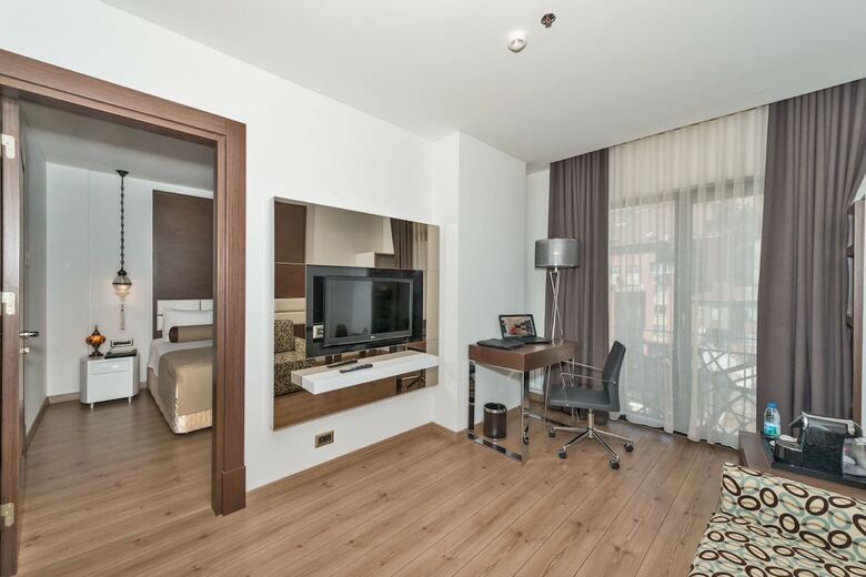 Istanbul Dora Hotel