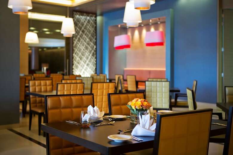 Hotel Hili Rayhaan By Rotana
