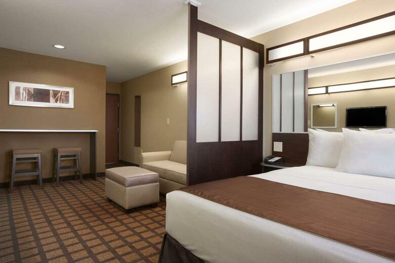 Hotel Microtel Inn & Suites By Wyndham Cotulla