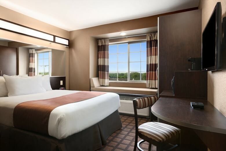 Hotel Microtel Inn & Suites By Wyndham Cotulla