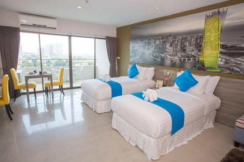 Hotel R-con Wong Amat Suite