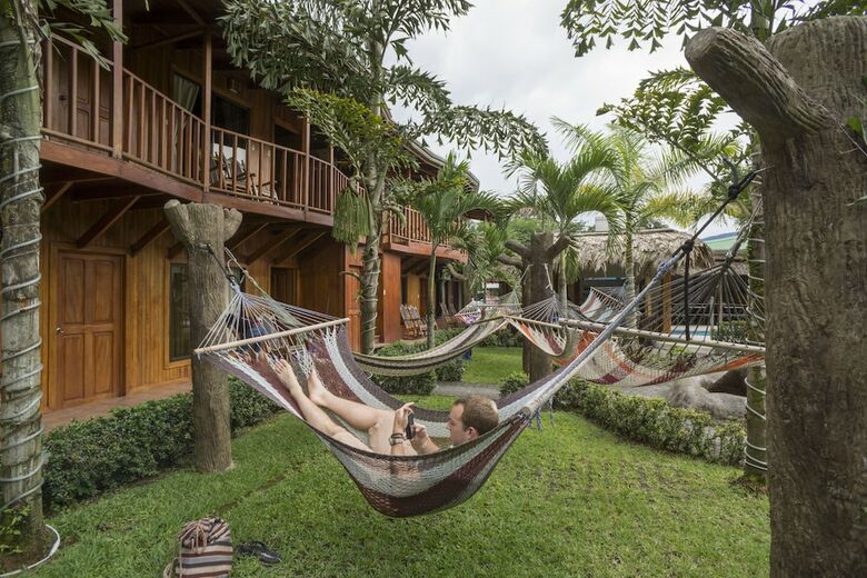 Hostal Arenal Hostel Resort