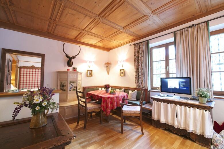 Schlosshotel Bergschl�ssl