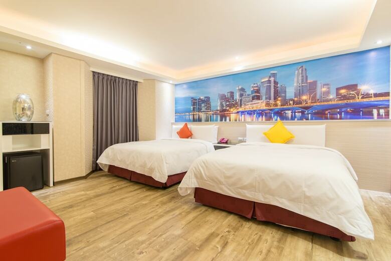 Hub Hotel Tucheng