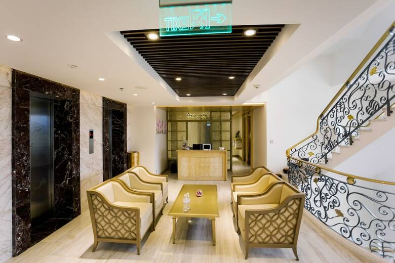 Holiday Beach Danang Hotel & Resort