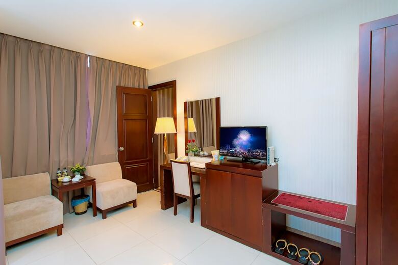Hoang Sa Hotel