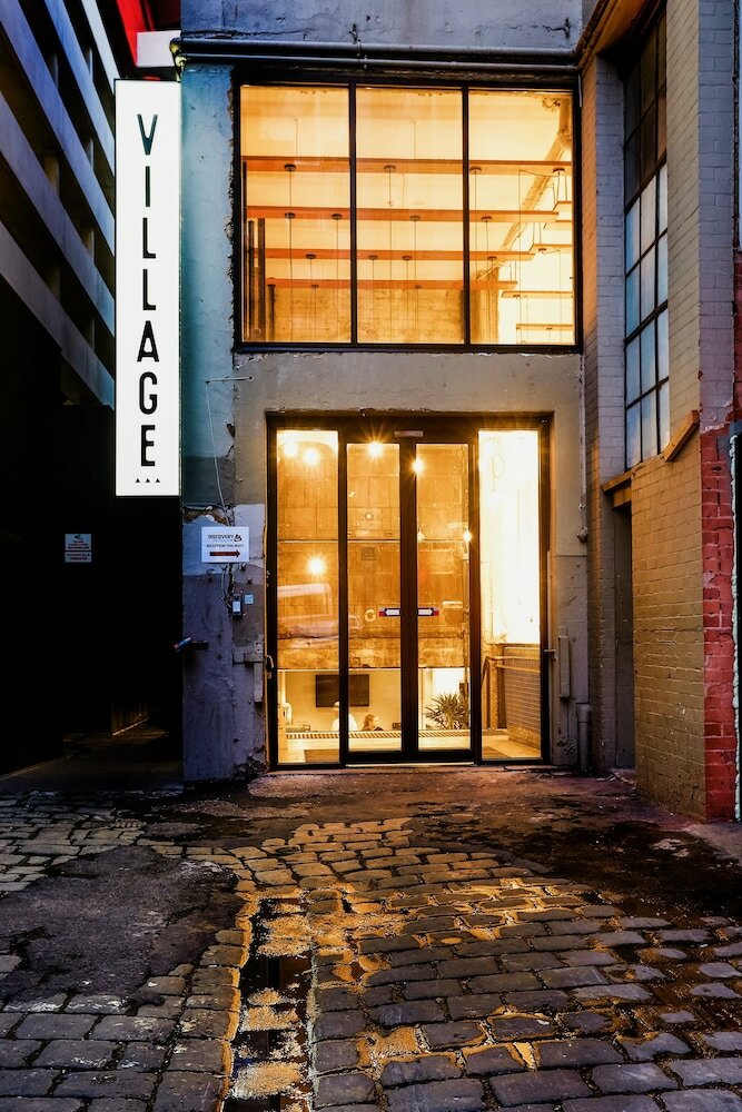 Hostal The Village Melbourne
