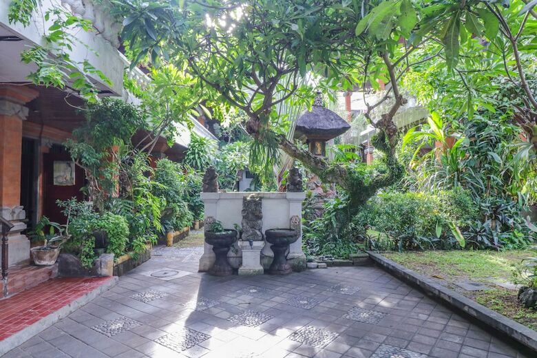 Oyo 1930 Ananda Beach Hotel