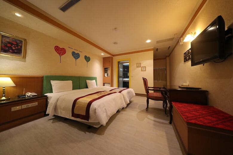 Wenpin Hotel Pier2