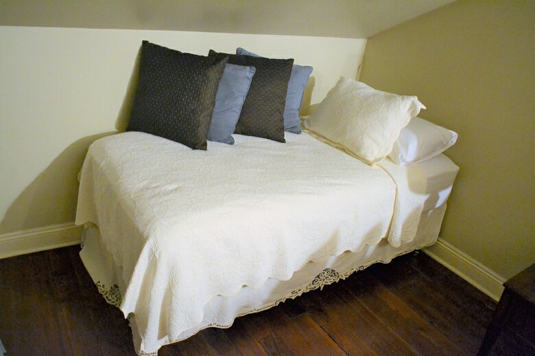 Bed & Breakfast Degas House