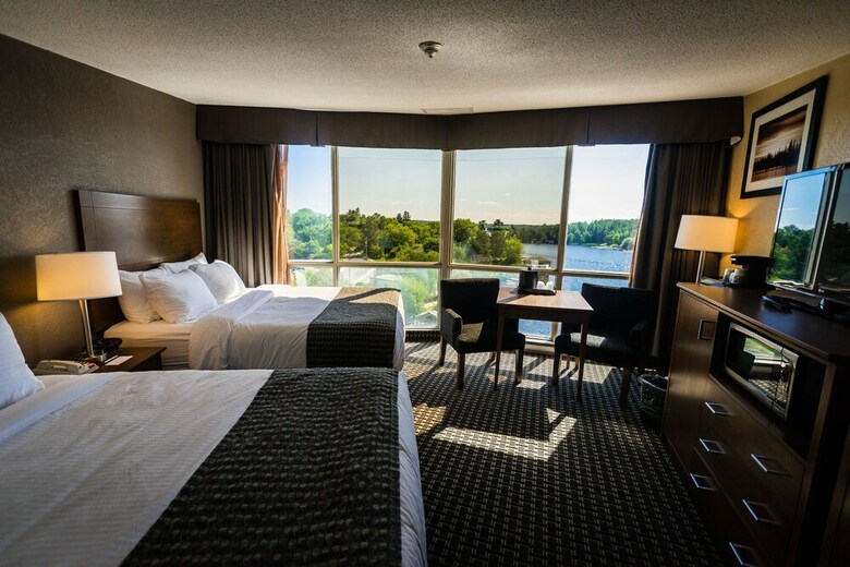 Hotel Clarion Inn Lakeside & Conference Centre