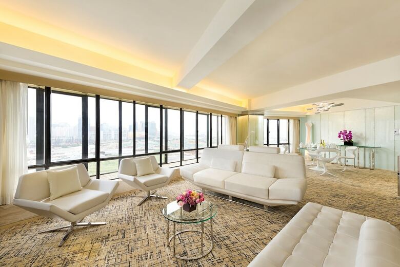 Regal Oriental Hotel - Hong Kong