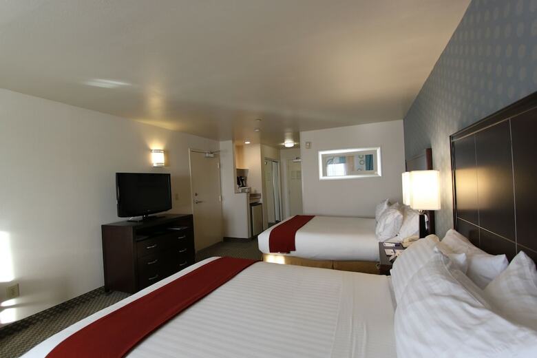 Holiday Inn Express Hotel & Suites Hermosa Beach