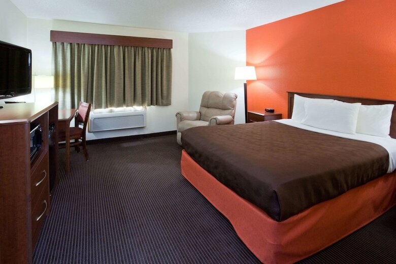 Hotel Americinn By Wyndham Monroe