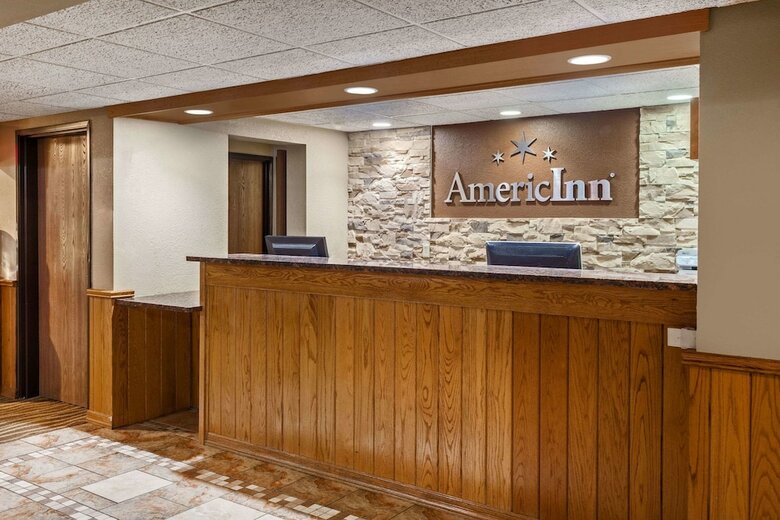 Hotel Americinn By Wyndham Monroe