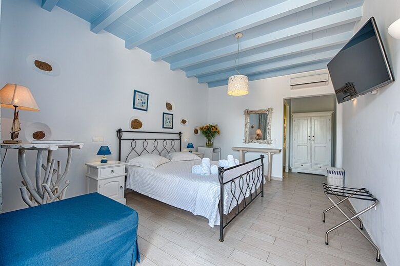 Apartamentos Iro's Boutique Hotel