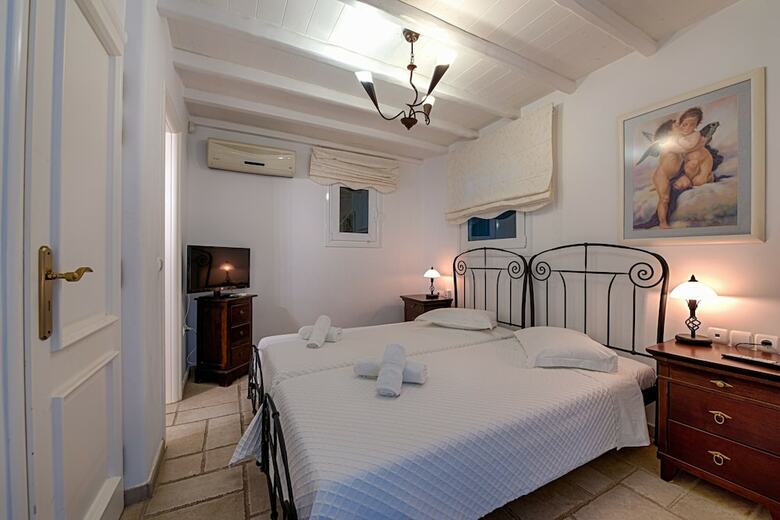 Apartamentos Iro's Boutique Hotel