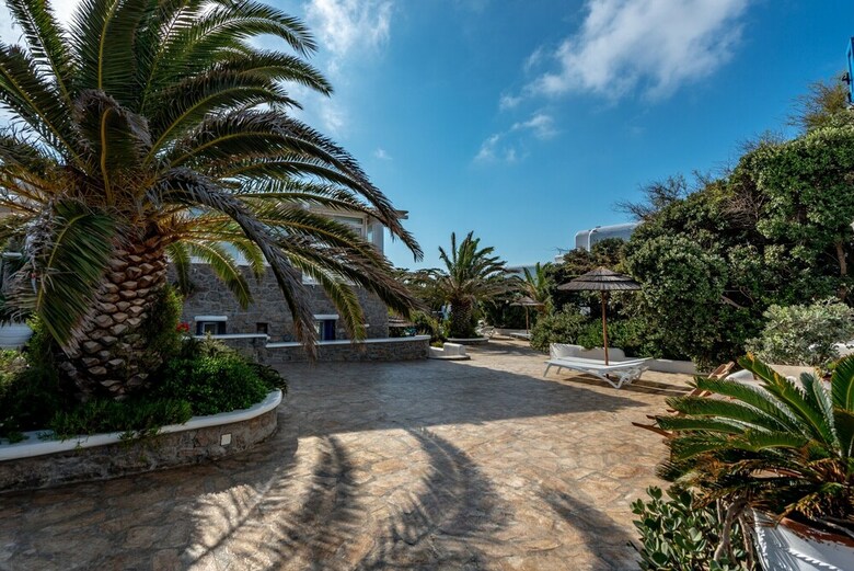 Apartamentos Iro's Boutique Hotel