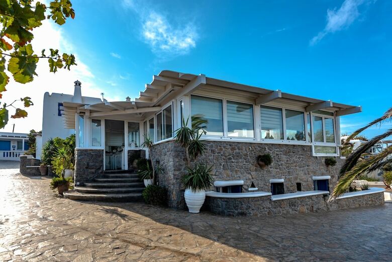Apartamentos Iro's Boutique Hotel