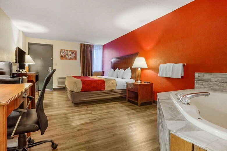 Motel Econo Lodge Inn & Suites