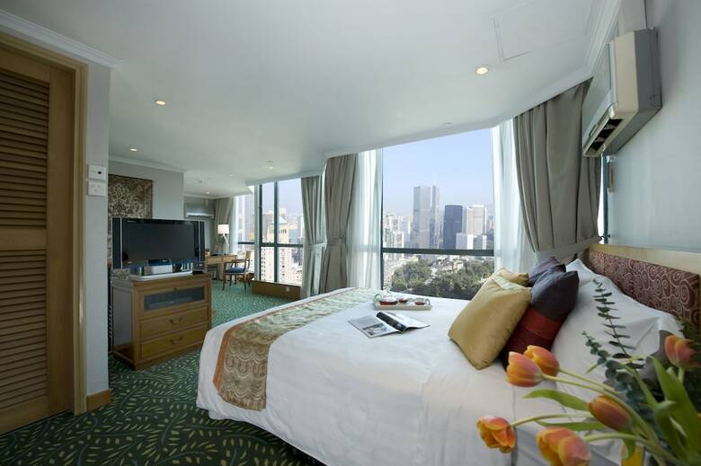 Hotel Bishop Lei International House
