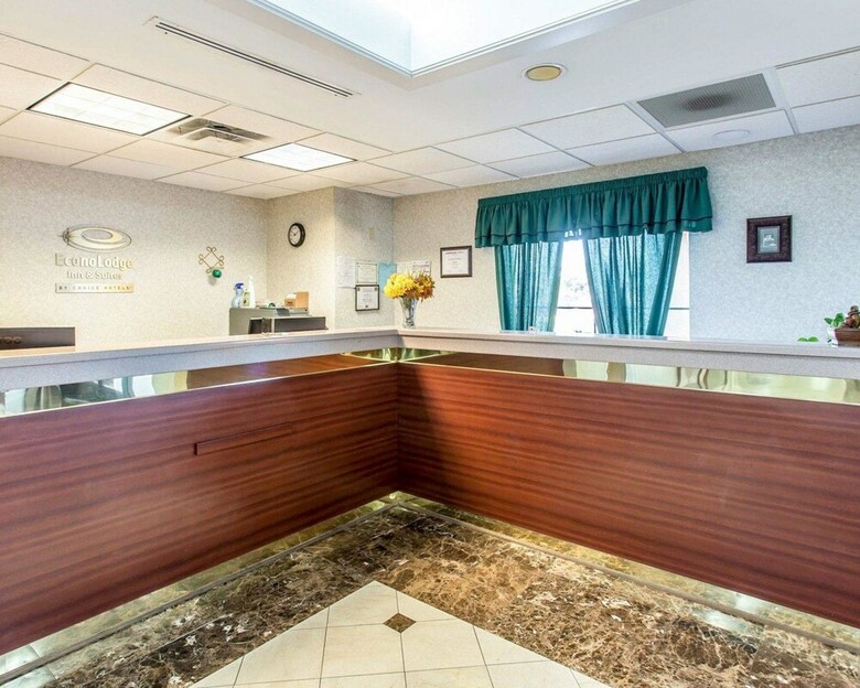 Hotel Econo Lodge Inn & Suites