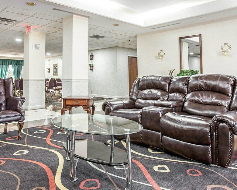 Hotel Econo Lodge Inn & Suites