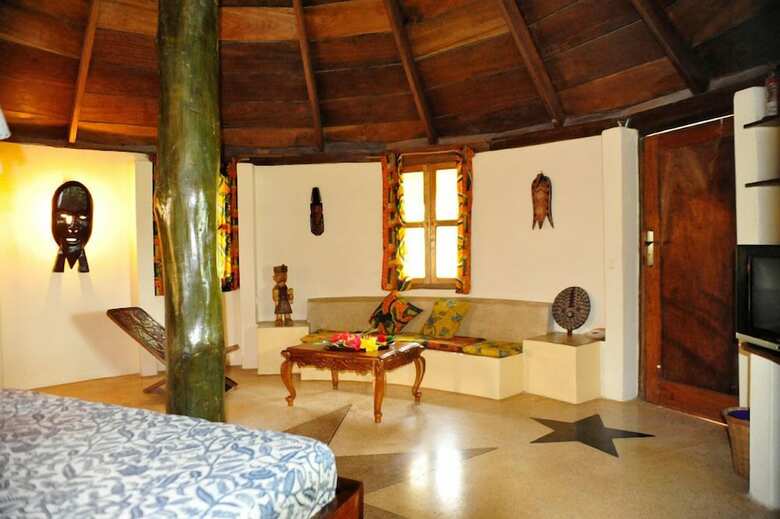 Hotel Ankobra Beach Resort