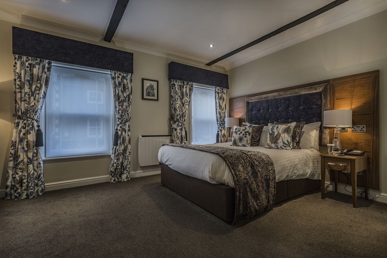 The Admiral Rodney Hotel