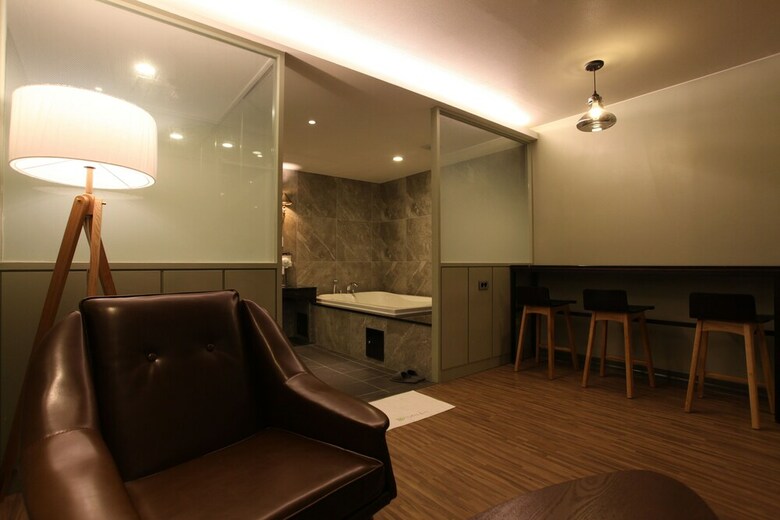 Lin Hotel