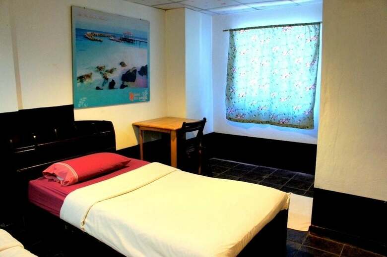 Hotel Flashpackers