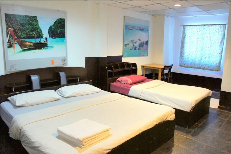 Hotel Flashpackers
