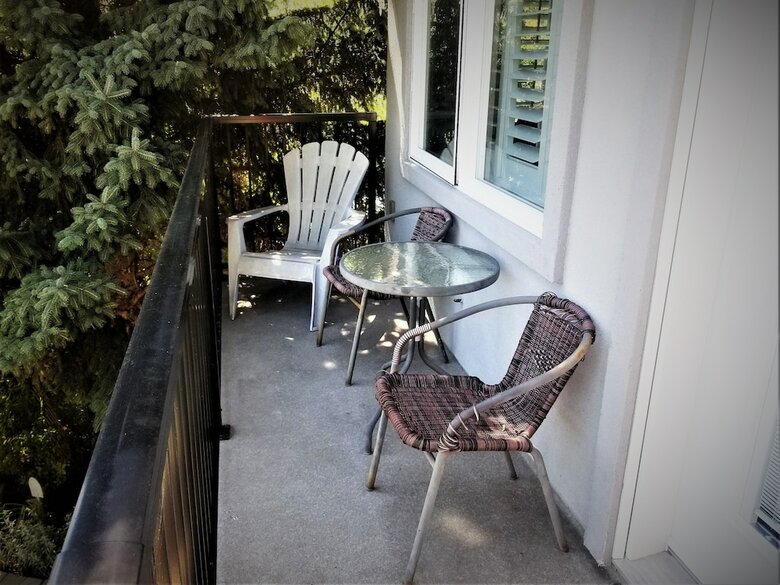Bed & Breakfast Along River Ridge