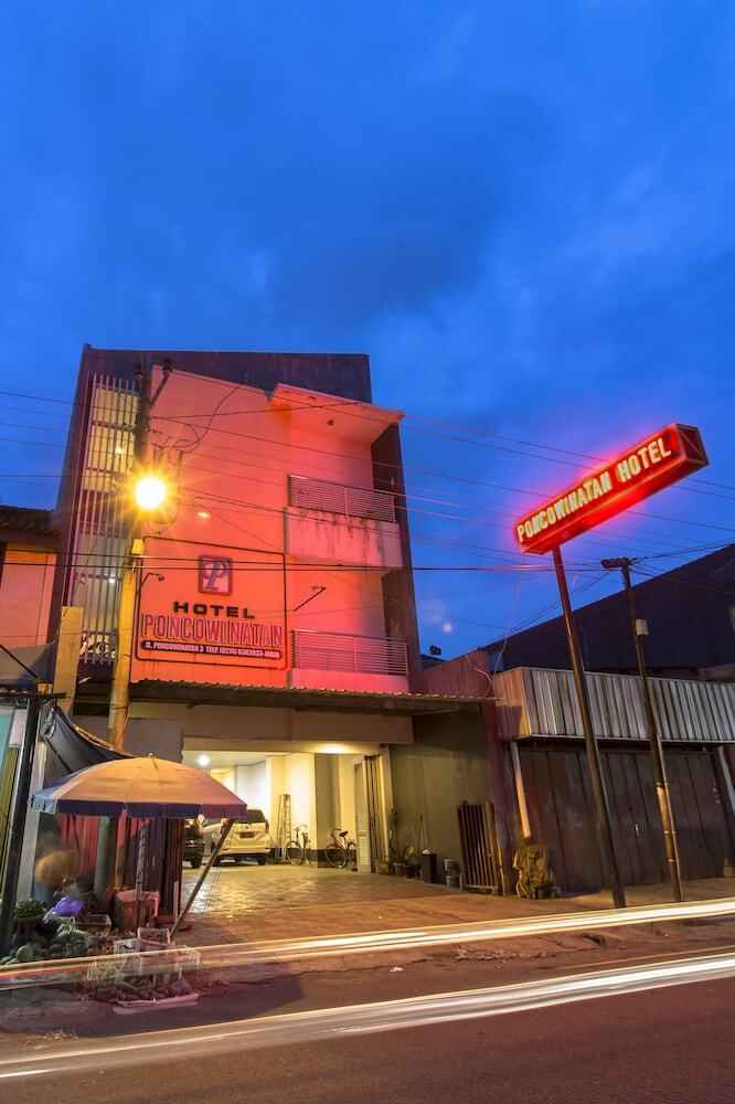 Poncowinatan Hotel