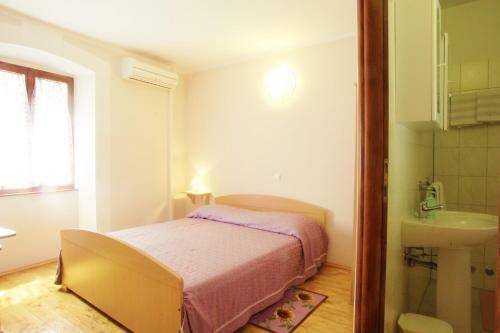 Hostal Rooms Sara