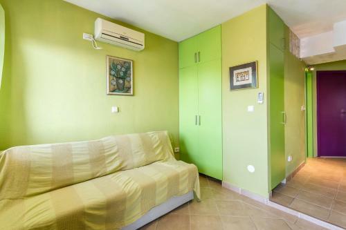Divna Apartments And Rooms