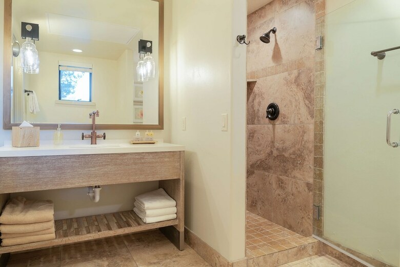 Hotel Cliffrose Springdale, Curio Collection By Hilton