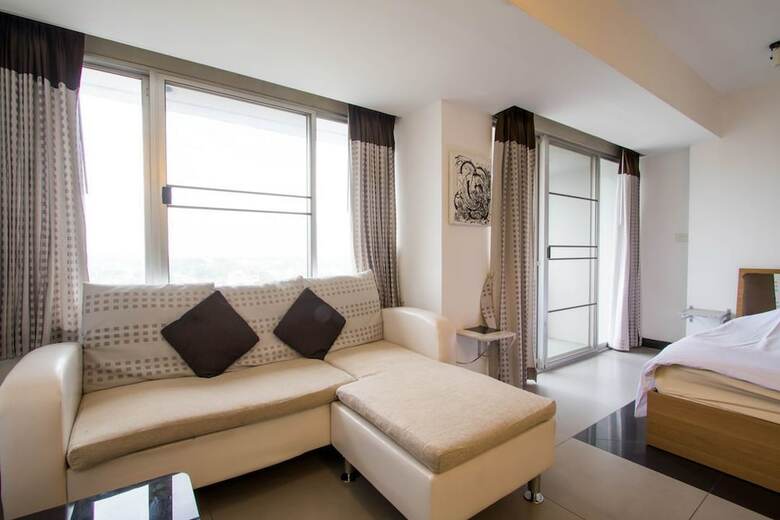 Apartamentos Galare Thong Tower