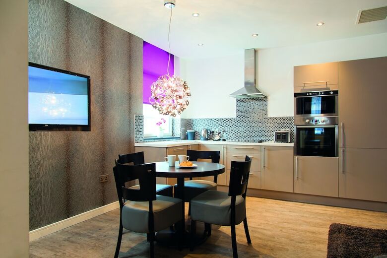 Epic Apart Hotel - Seel Street
