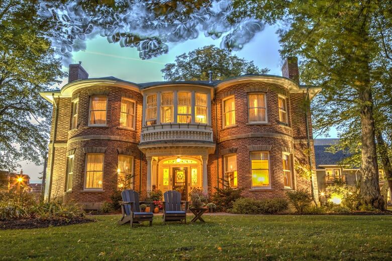 Bed & Breakfast Fairholm Boutique Inns