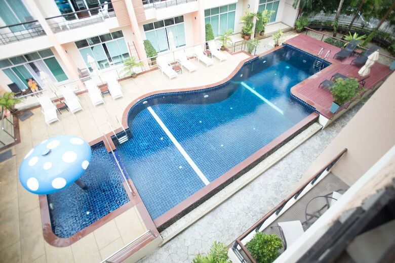Hotel Wonderful Pool House At Kata