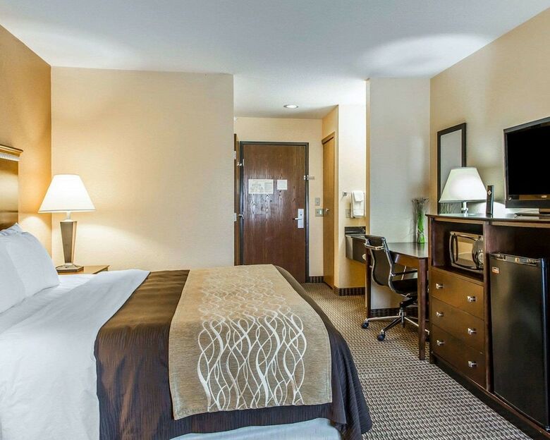 Hotel Quality Inn & Suites