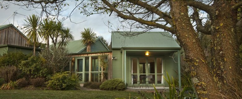 Bed & Breakfast Whakaipo Lodge